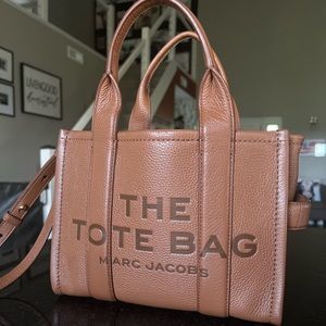 Marc Jacobs The Tote Bag I’m Leather Mini